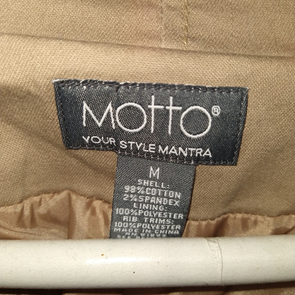 Motto tan / beige trench length jacket sweater sleeves buckle cuffs large button - Picture 3 of 6